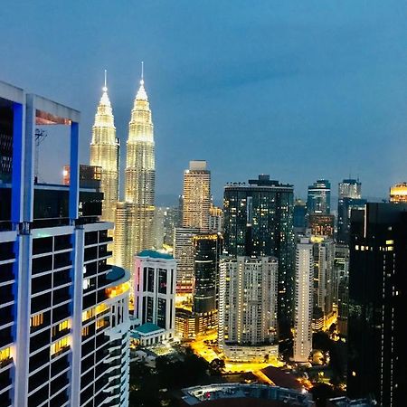 The Platinum Klcc By Cozy White Lägenhet Kuala Lumpur Exteriör bild