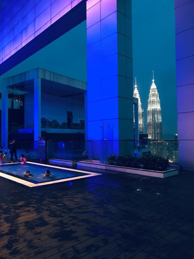 The Platinum Klcc By Cozy White Lägenhet Kuala Lumpur Exteriör bild
