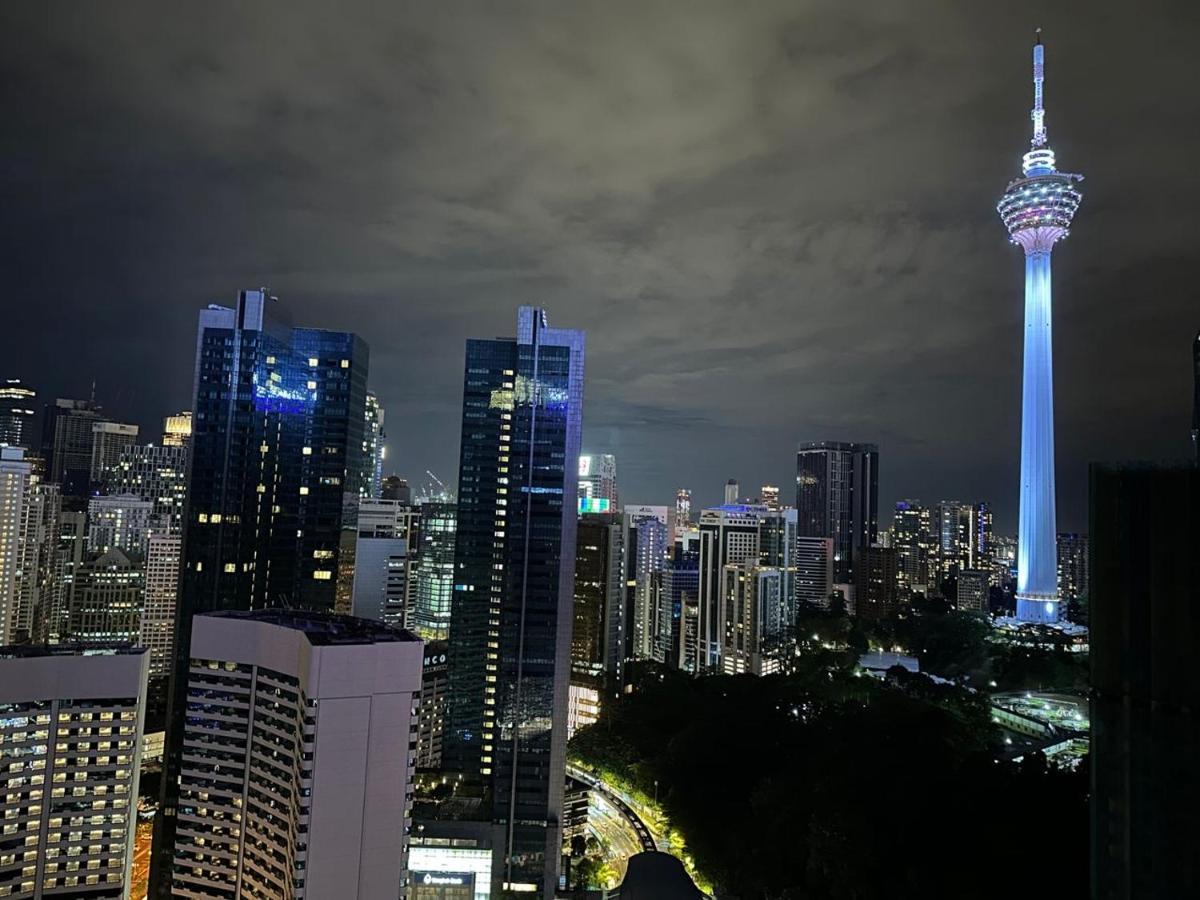 The Platinum Klcc By Cozy White Lägenhet Kuala Lumpur Exteriör bild